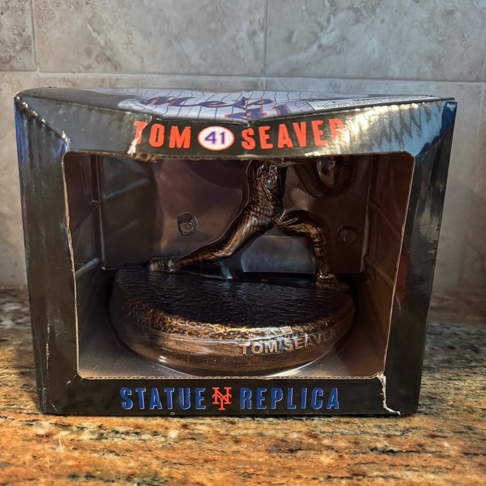 TOM SEAVER Statue Replica SGA New York Mets Gold Bronze HOF NY Figure 2022 April